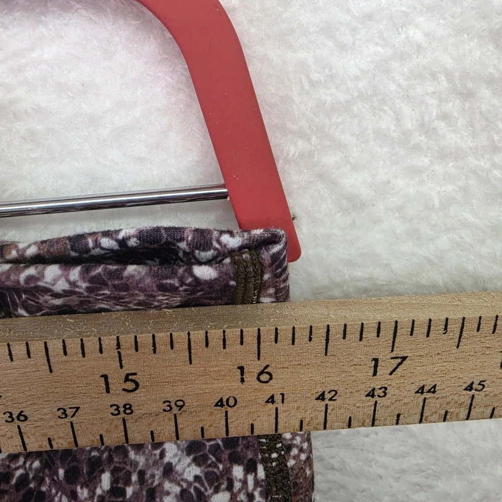 XXL‎ Fabletics High Waisted Animal Print Leggings Brown Snakeskin Pattern
